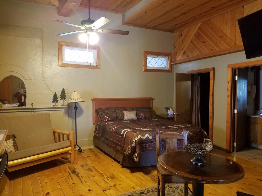 Dakota Spur Hotel Lead Экстерьер фото